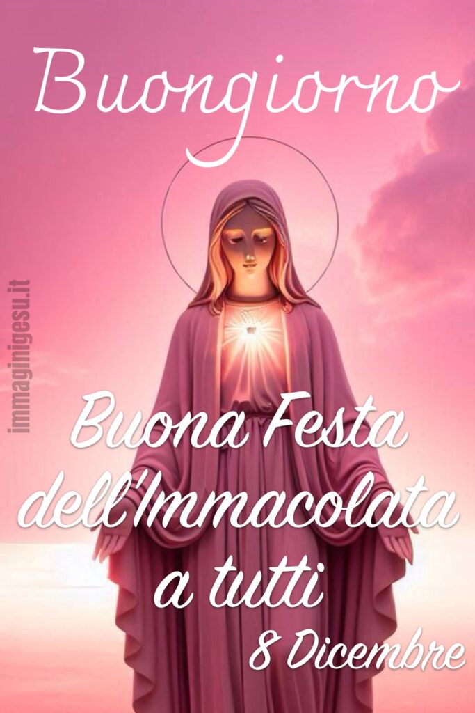 Gli auguri per l'Immacolata con la Madonnina sullo sfondo del cielo, dalle tinte rosa.